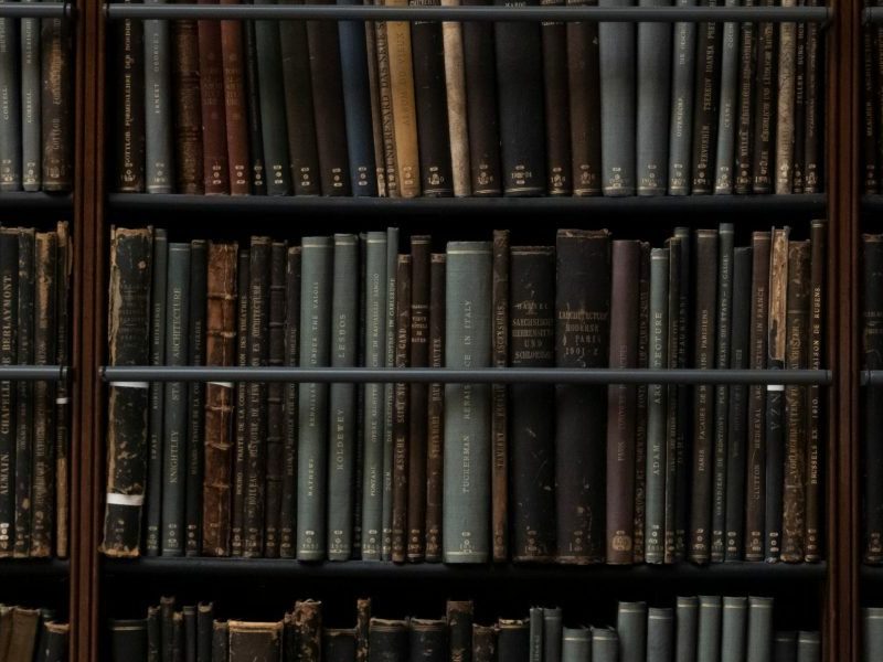 This article is a curated reading guide to absurdist humor in books, showing why surreal, nonsensical comedy deserves its own shelf. It explains how absurdist w...